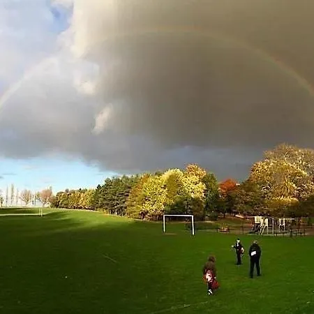 Δωμάτια σε οικογενειακή κατοικία *ra7h* For Your Relaxed & Cosy + Free Parking