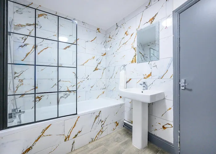 *ra7h* For Your Relaxed & Cosy + Free Parking *