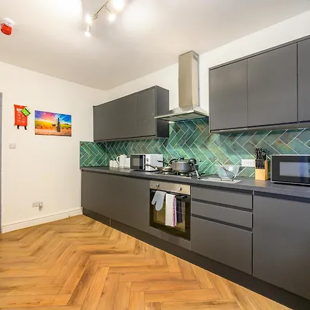 *ra7h* For Your Relaxed & Cosy + Free Parking *